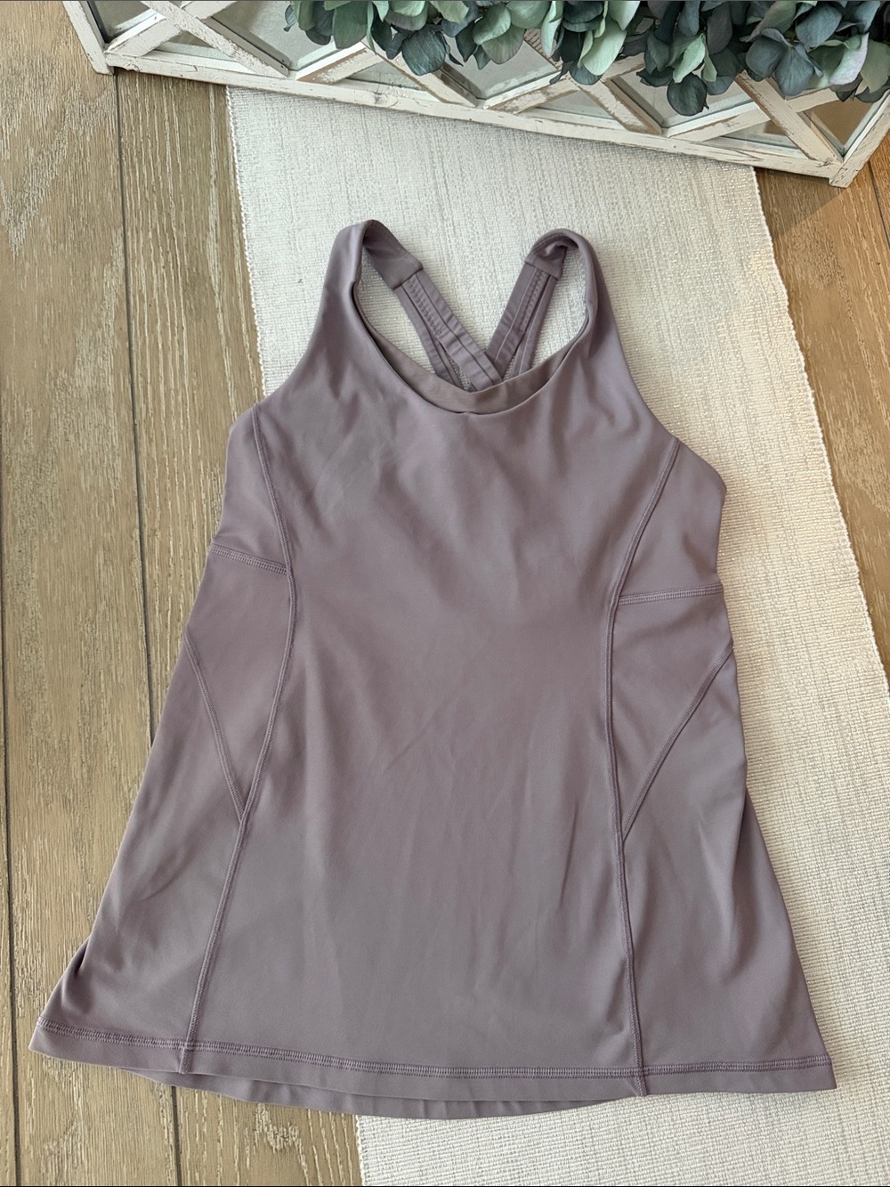 Lululemon Stash N Run Tank in Dusty Dawn Lavendar Sz 6